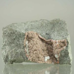 Natrolite, apophyllite