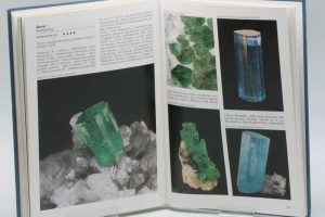 Kompletní encyklopedie minerálů