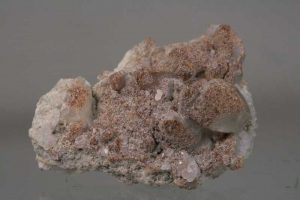 Harmotom, kalcit