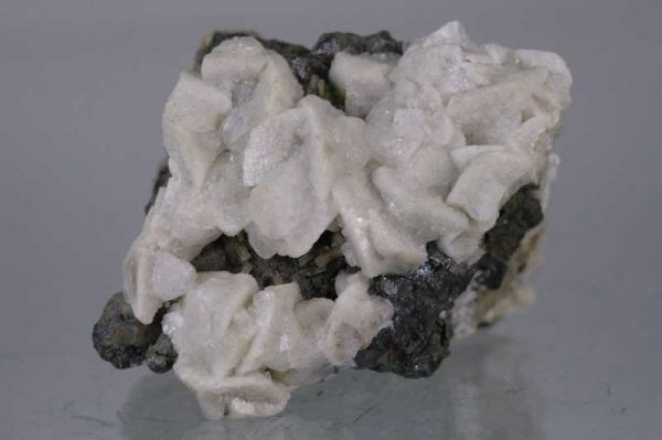 Magnetit, stilbit, dolomit