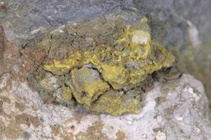 Auripigment, realgar