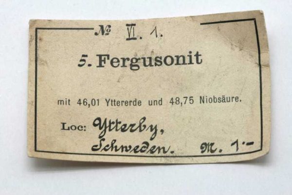 Fergusonit - (Y) – Bild 2