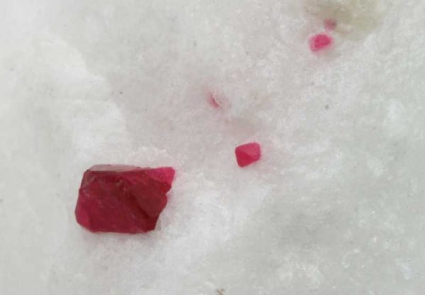 Spinel - Image 2