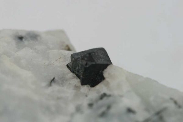 Loparit - Image 9