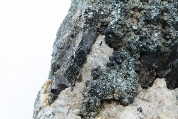 Ilvaite, chlorite - Image 7