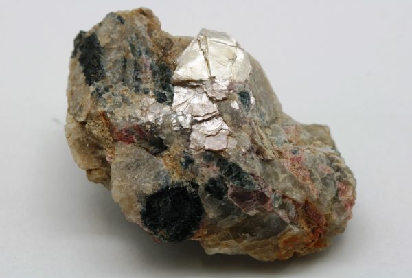 Rubellite, amblygonite, lepidolite