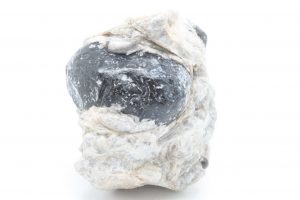 Obsidián "apačská slza"