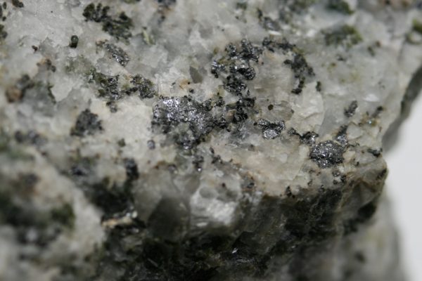 Hydroxycalciopyrochlor - Image 9