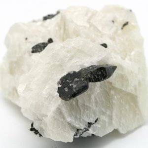 Fluoropargasit