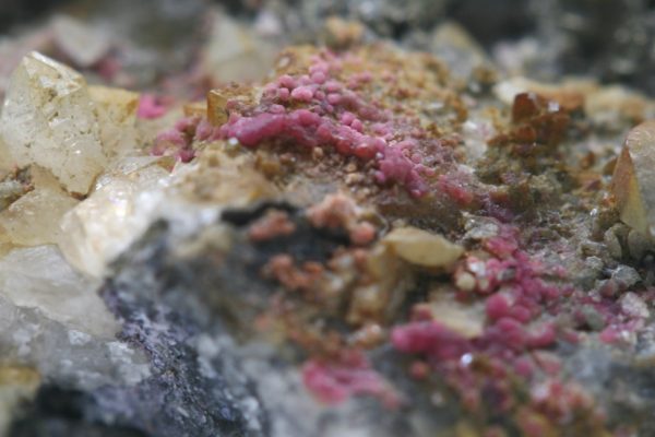 Wulfenit, köttigit - Image 10