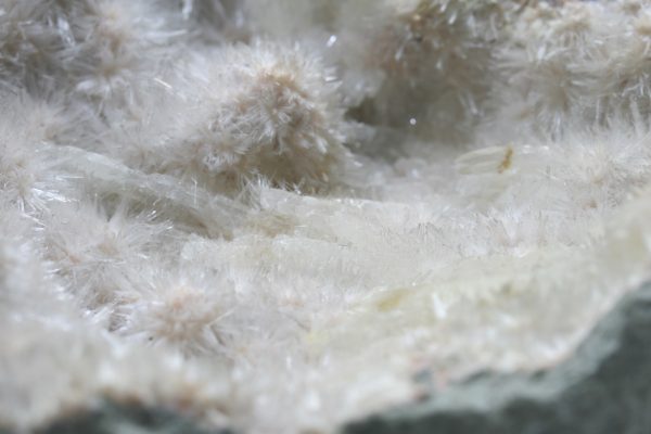Natrolit, kalcit – Bild 9