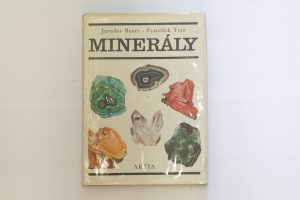 Minerály