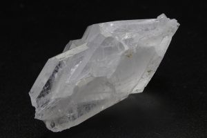 Křišťál „faden quartz“