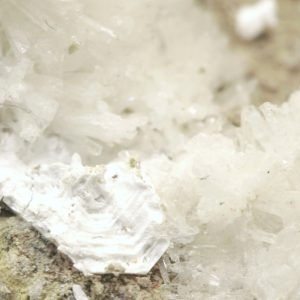 Pharmacosiderite, brassy