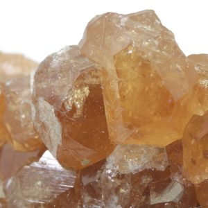 The term "Spessartin" was not found in the vector store, nor does it appear to be in the uploaded document . Therefore, the term "Spessartin" remains untranslated from Czech to English as no suitable translation is provided in the available resources.