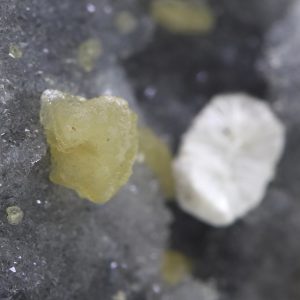 Dawsonite