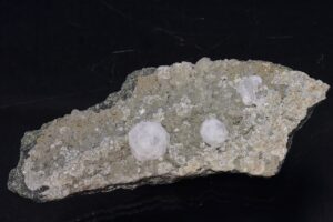 Analcim, datolit