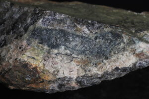 Messelit, mitridatit, trifylín