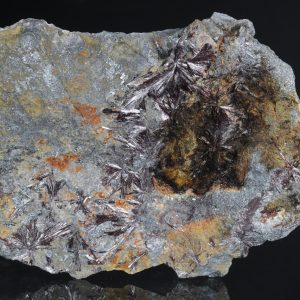 Kermezit, Stibnite .