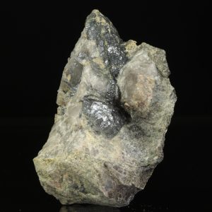 Kamiokite, Molybdenite