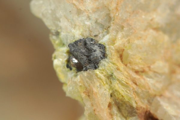 Zavaritskit, preisingerit, russelit - Image 6