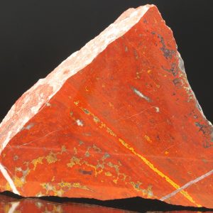 Ferrous quartz .