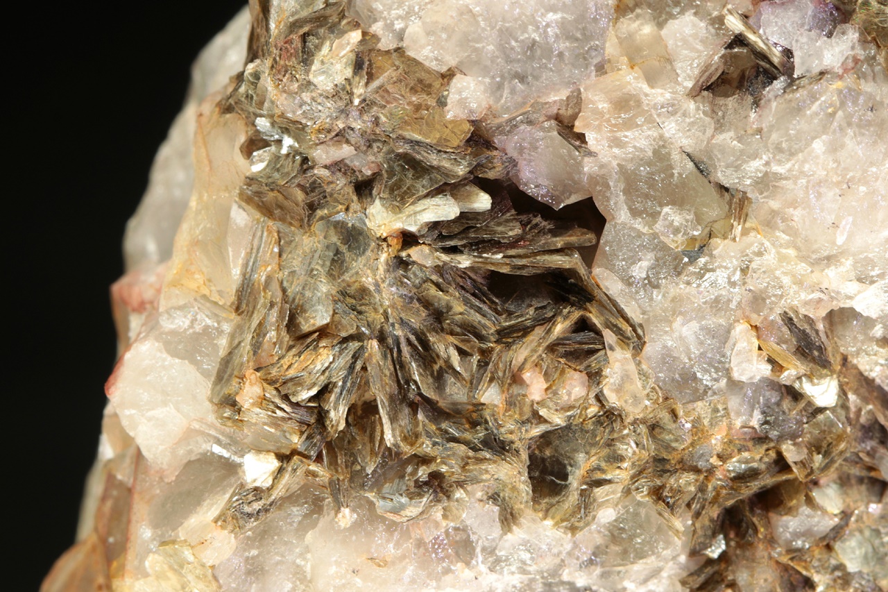 Křemen, cinvaldit - Obrázek 5