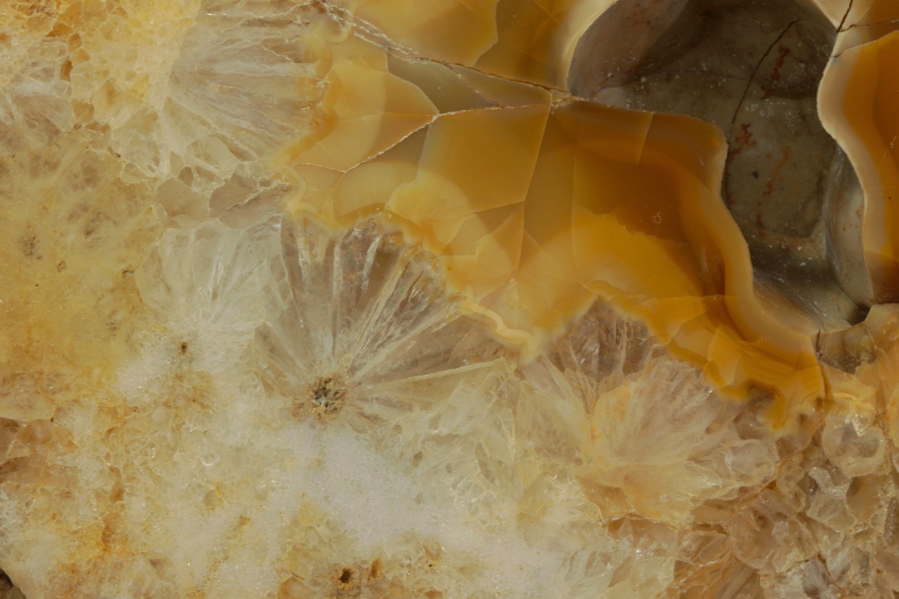 Křemen, chalcedon - Obrázek 4