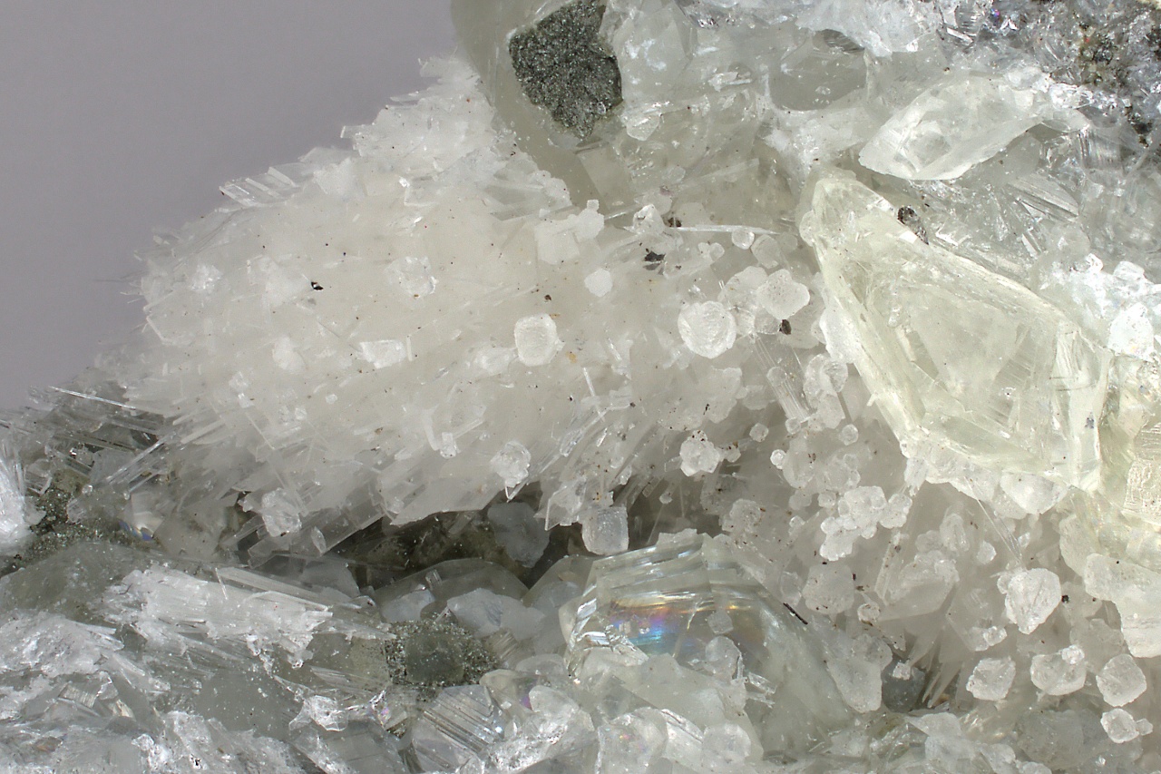 Julgoldit-Fe2+, pektolit - Obrázek 4