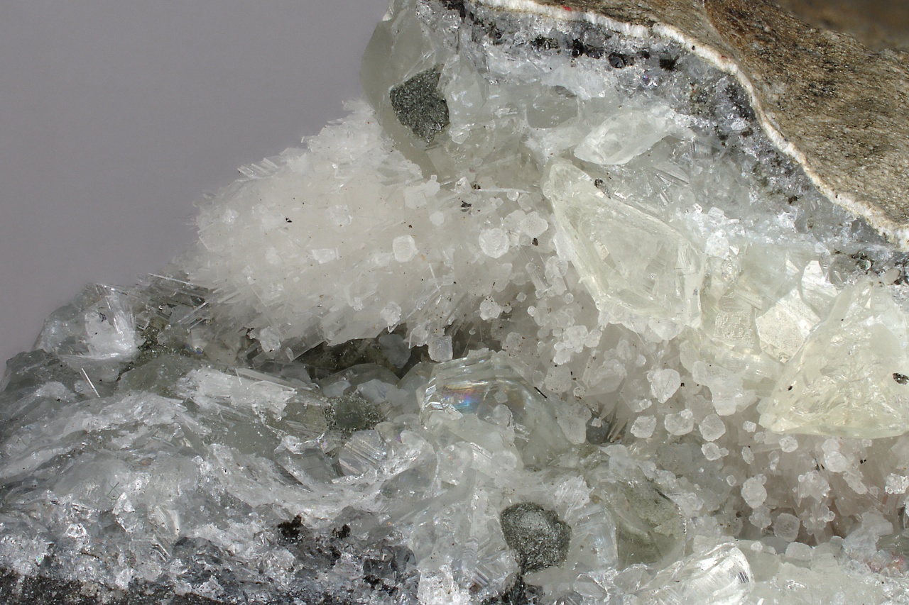 Julgoldit-Fe2+, pektolit - Obrázek 6