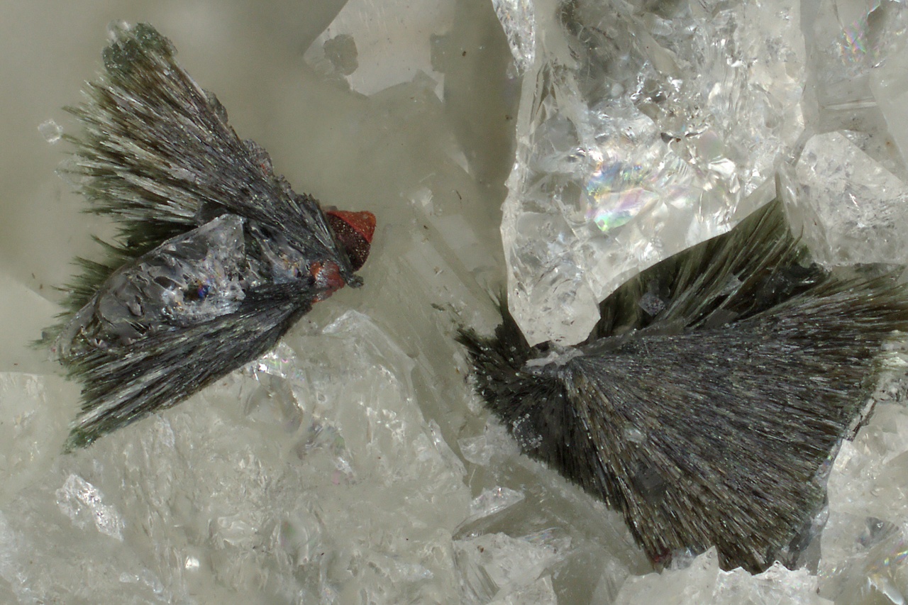 Julgoldit-Fe2+, datolit - Obrázek 4