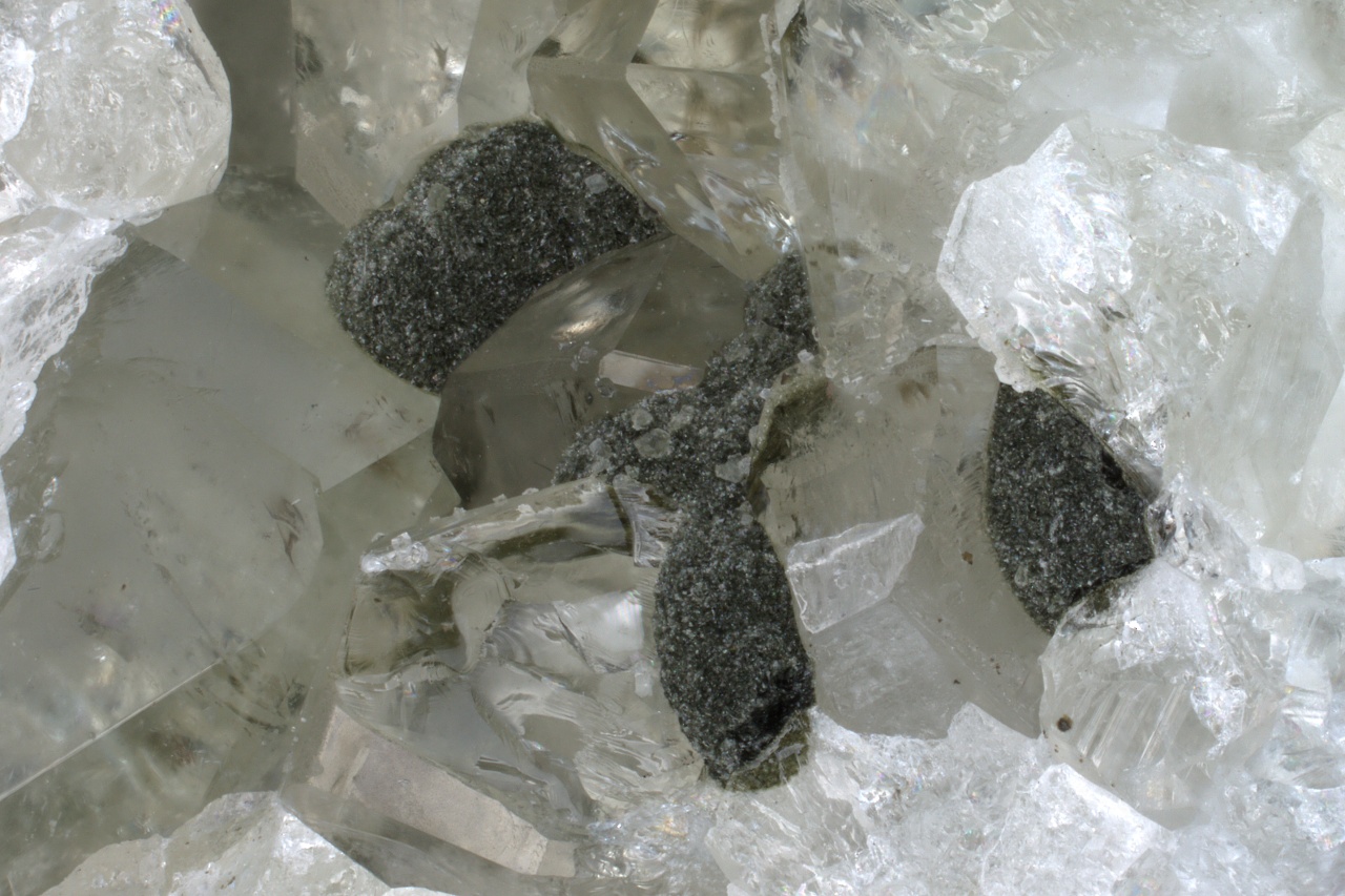 Julgoldit-Fe2+, datolit - Obrázek 6