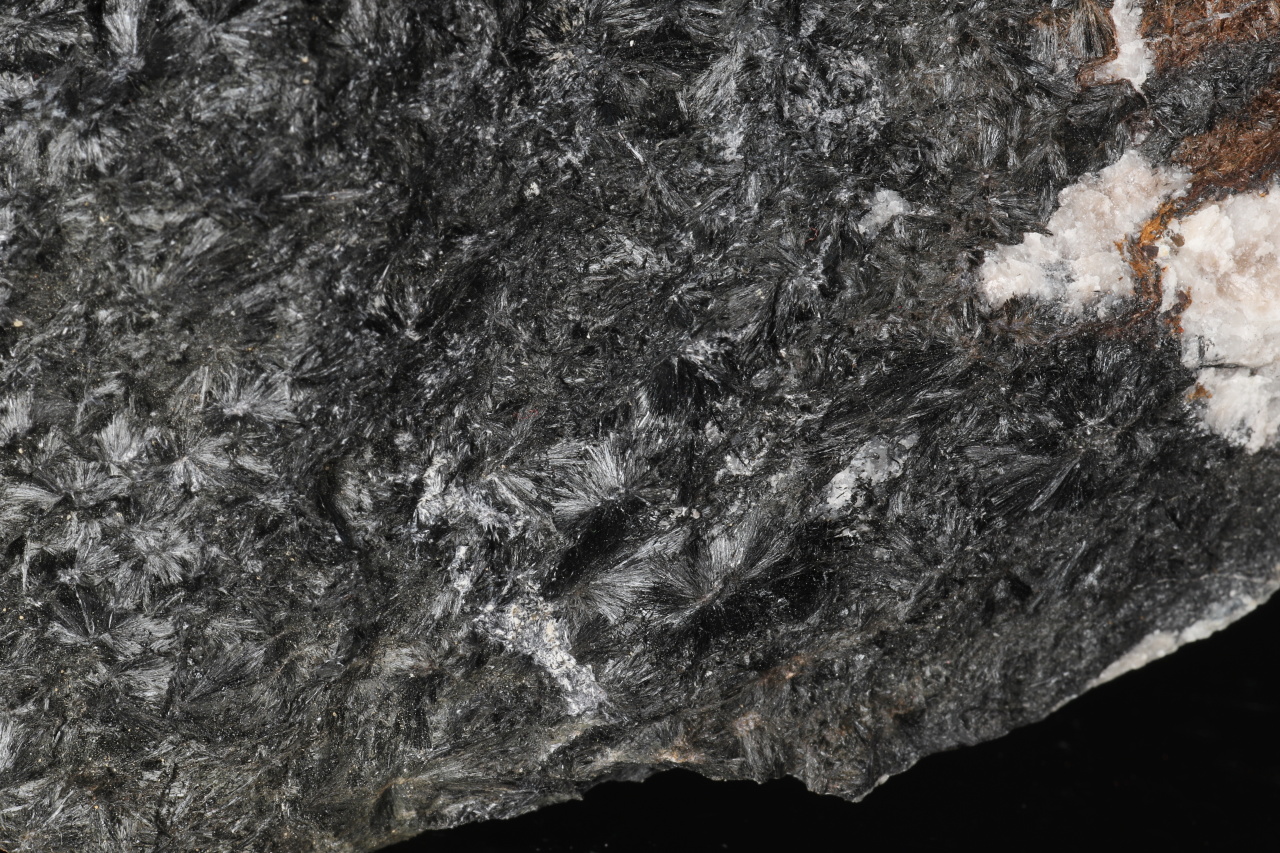 Ludwigit - Obrázek 4