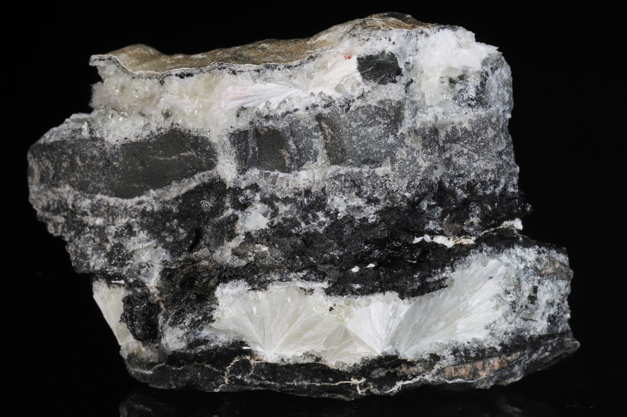 Julgoldit-Fe2+, pektolit - Obrázek 12