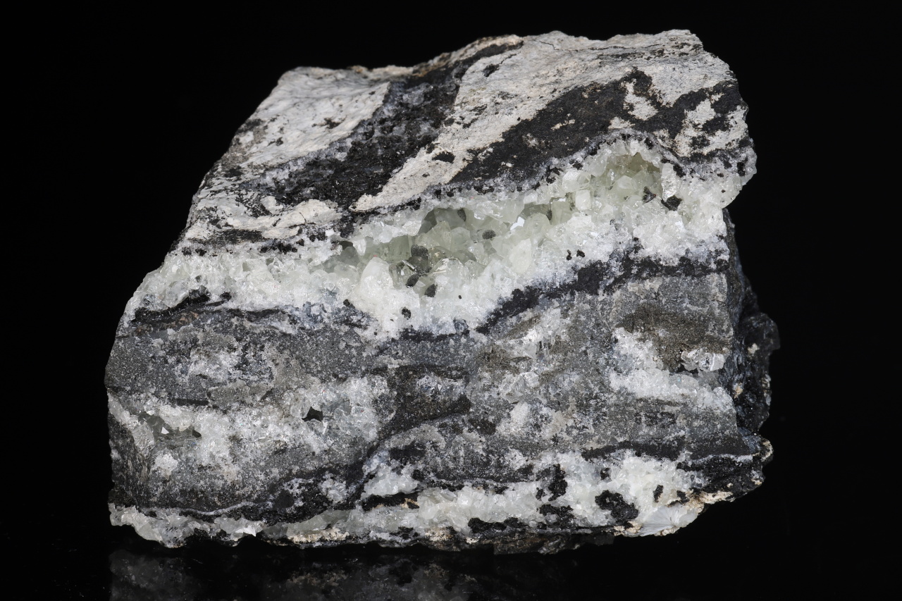 Julgoldit-Fe2+, datolit - Obrázek 9