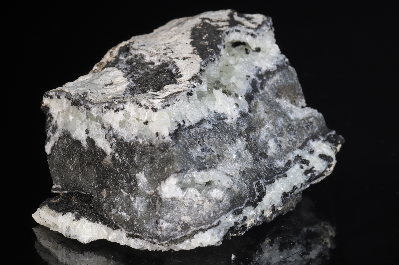 Julgoldit-Fe2+, datolit - Obrázek 12