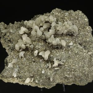Pyrit, kalcit